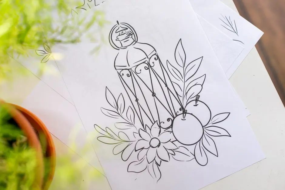 Sketsa ornamen tradisional dalam buku gambar